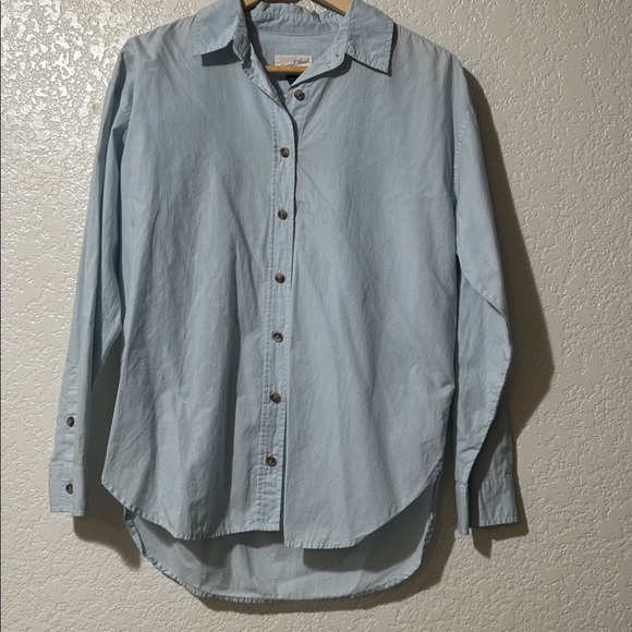 Universal Thread Tops - NWOT Woman’s Baby Blue Oversized Button-Down Collared Shirt